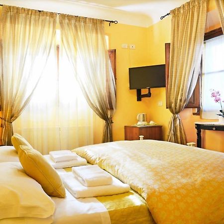 Hotel Sani Tourist House Florencia Exterior foto