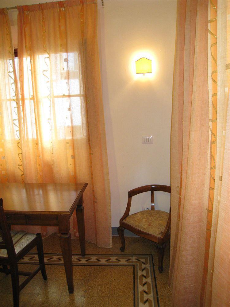 Hotel Sani Tourist House Florencia Exterior foto