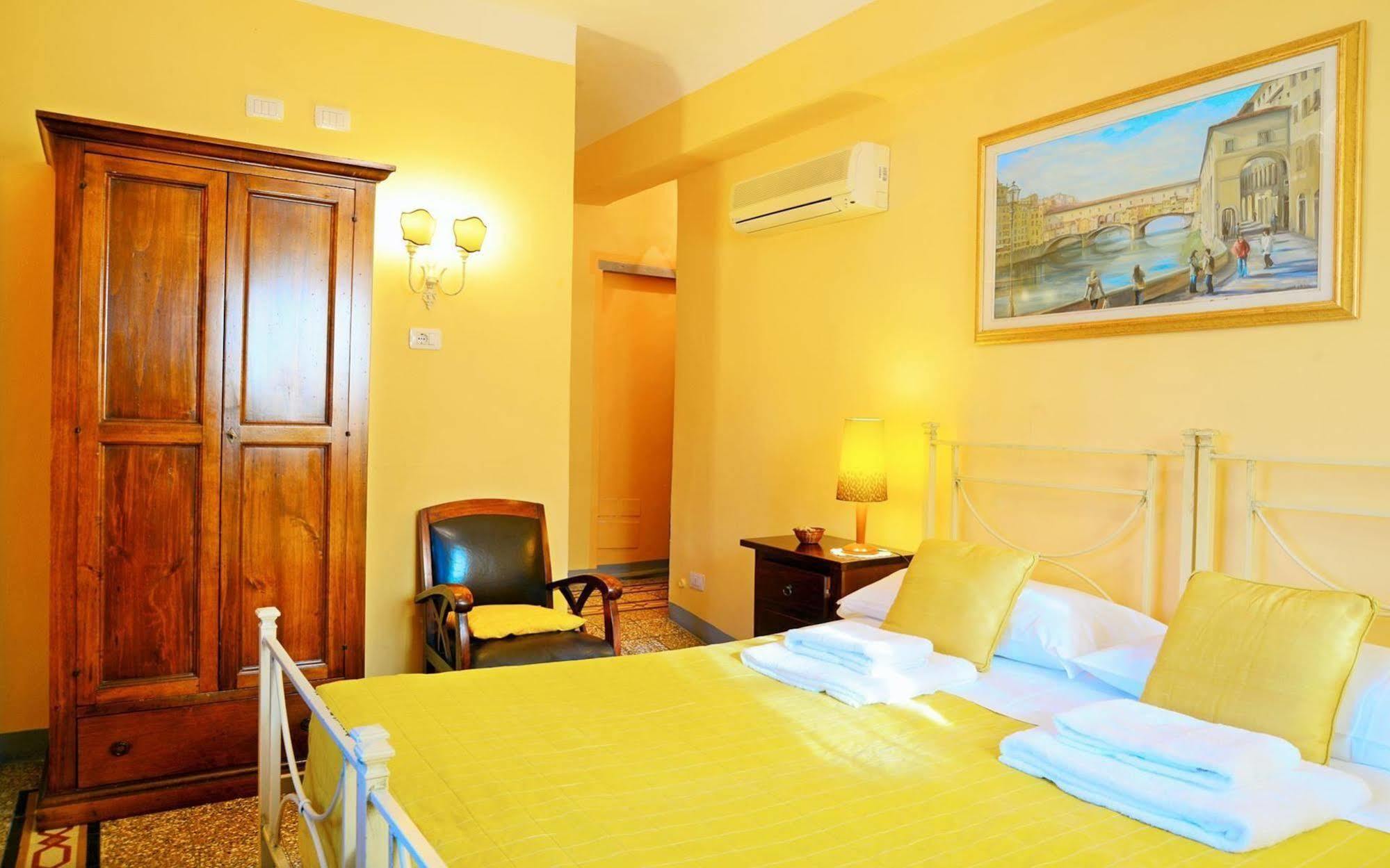 Hotel Sani Tourist House Florencia Exterior foto