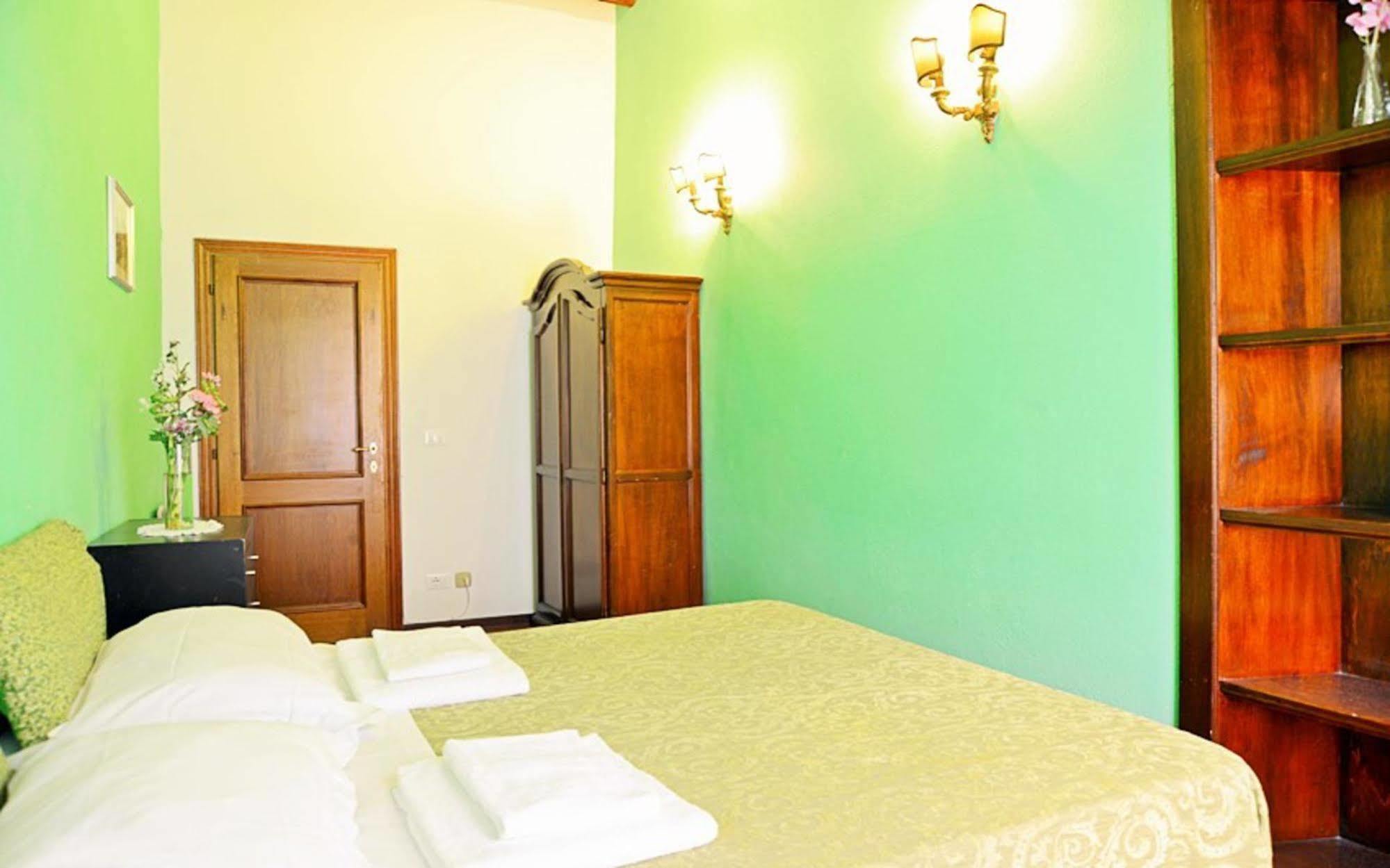 Hotel Sani Tourist House Florencia Exterior foto